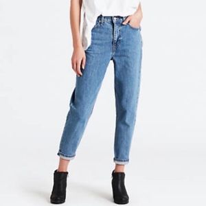 Levi’s Mid Wash 501 Jeans